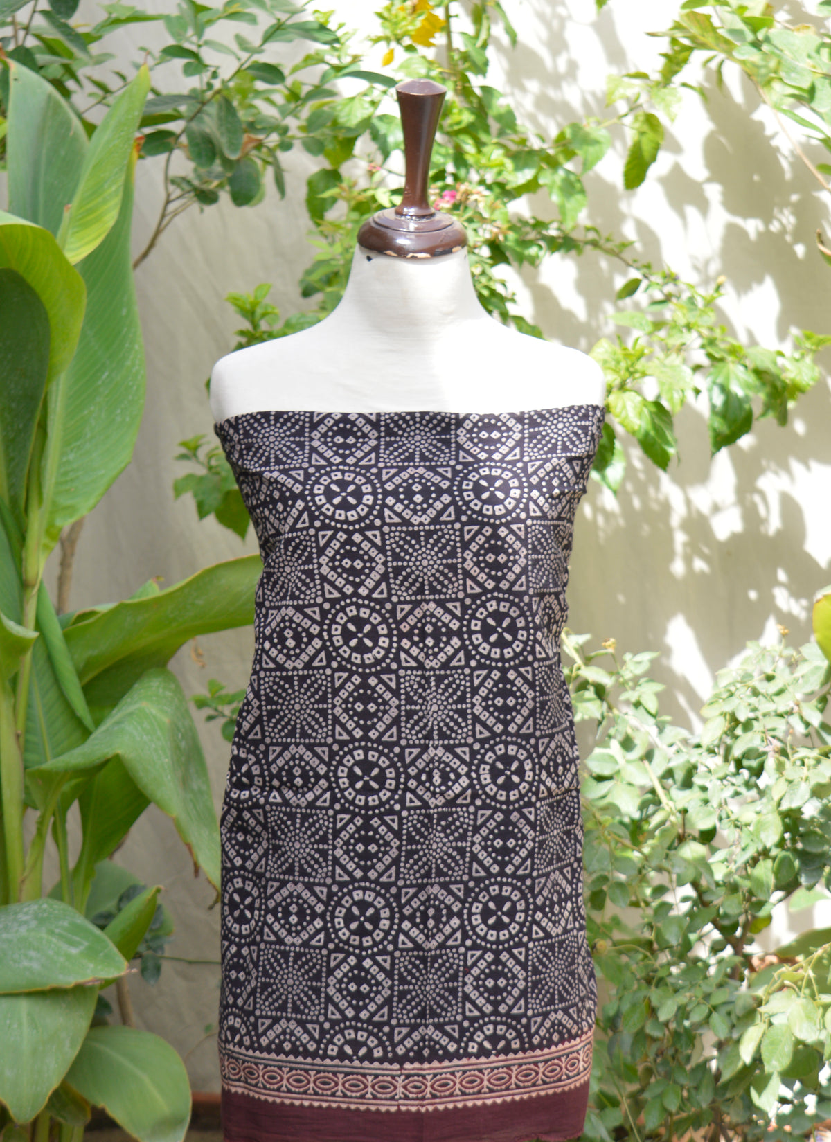 Eco-Friendly Hand Block Printed Ajrak Black Chunri Set – Shirt and Dupatta in Organic Dye Fabric