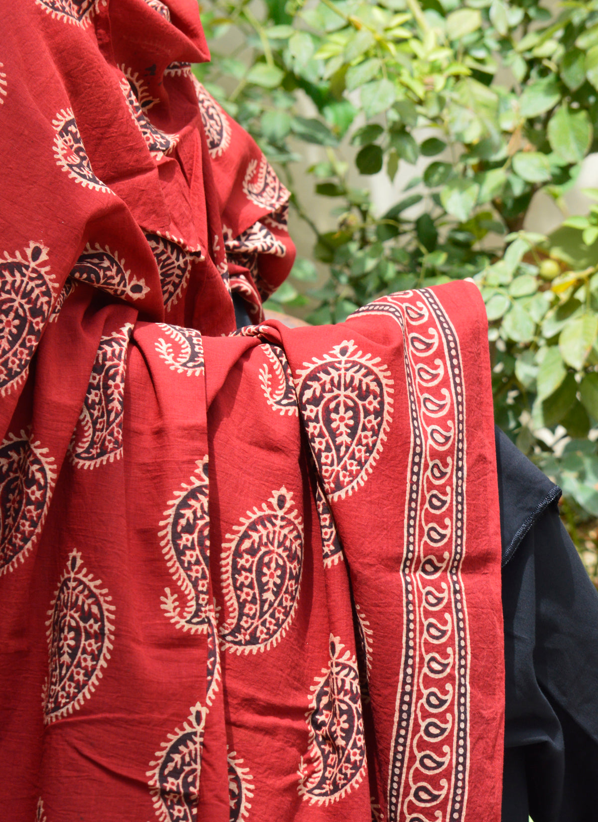 Handcrafted Ajrak wrap – red Anbi pattern on breathable cotton fabric