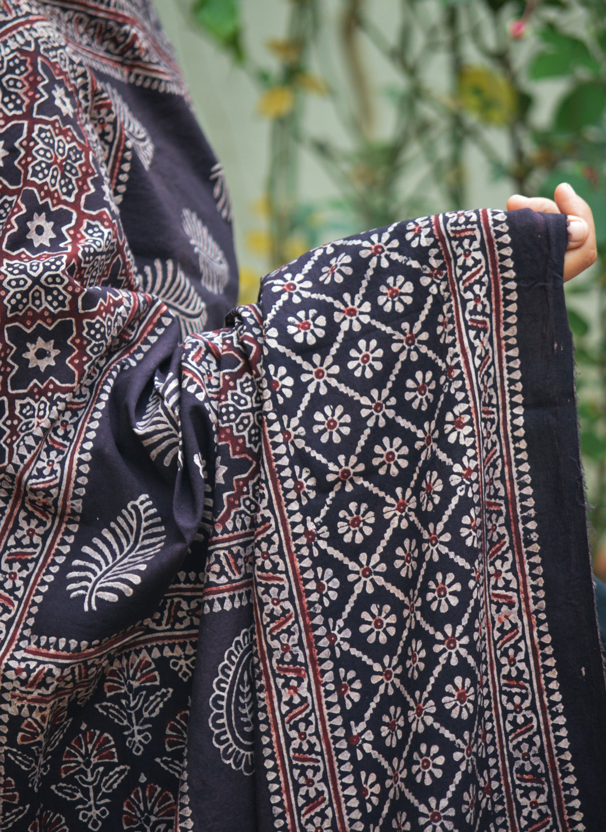 Ajrak design dress chadar in organic cotton with traditional hand block printing