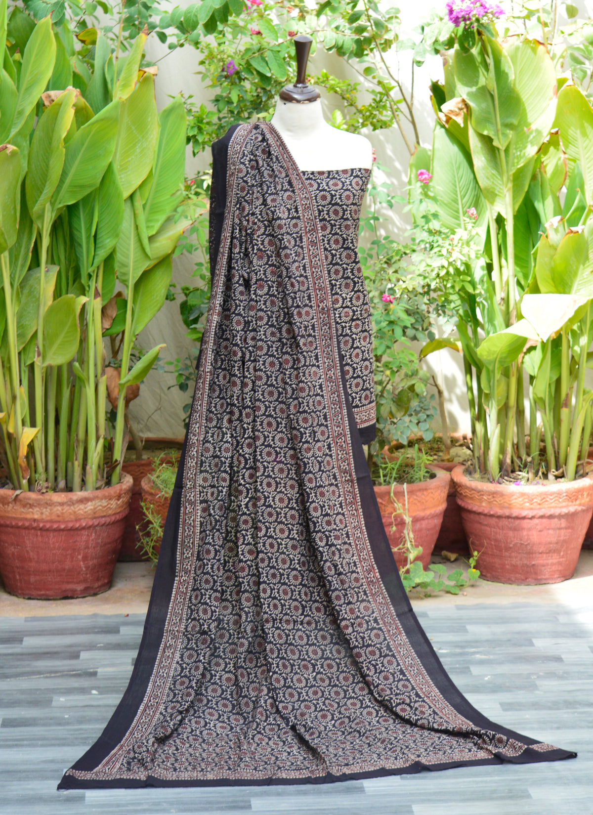 Ajrak Design Dress – Midnight Magic Mums Floral Lawn Shirt and Dupatta