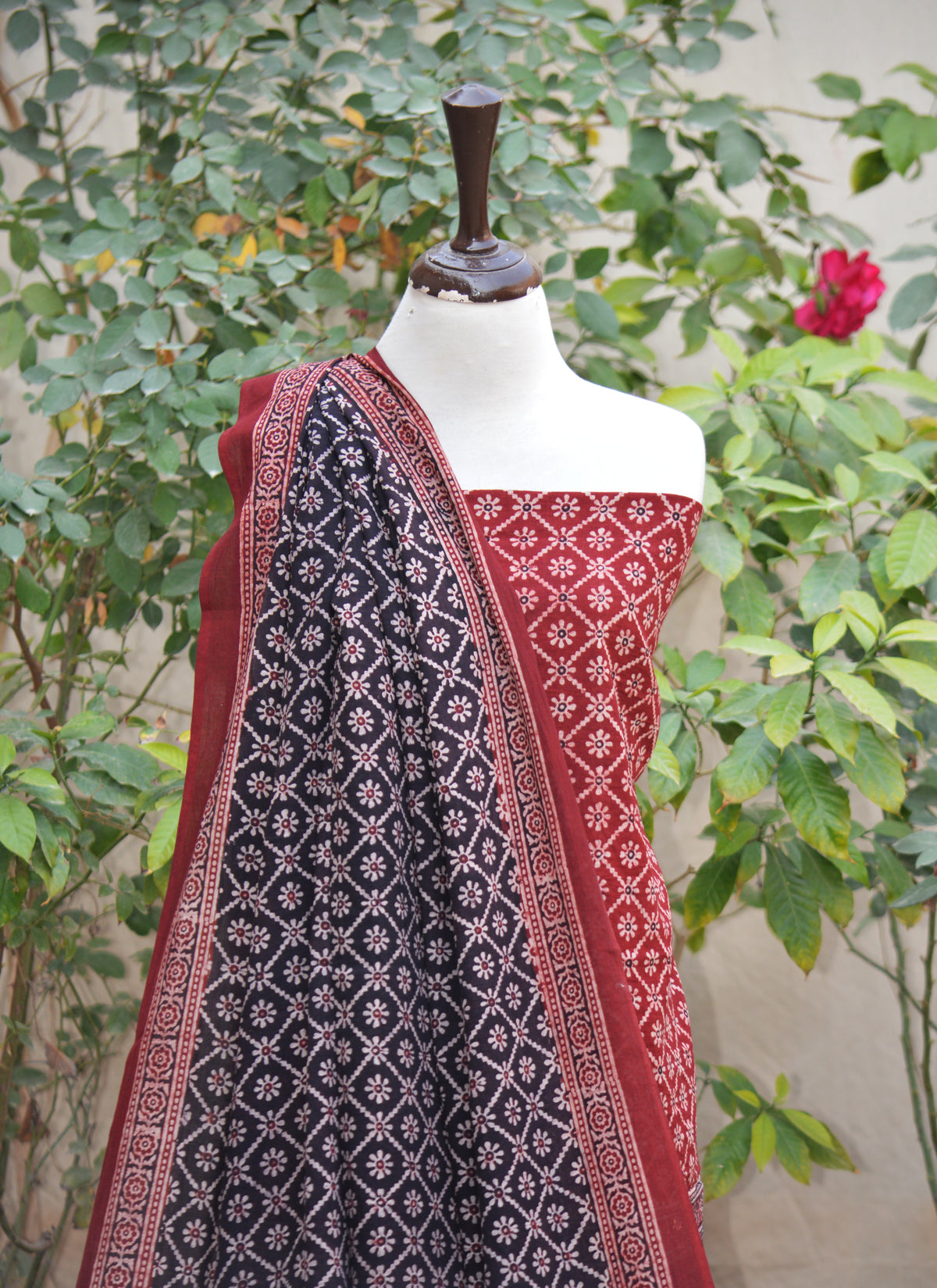 Ajrak Floral Red Black shirt dupatta unstitched hand block print Pakistan