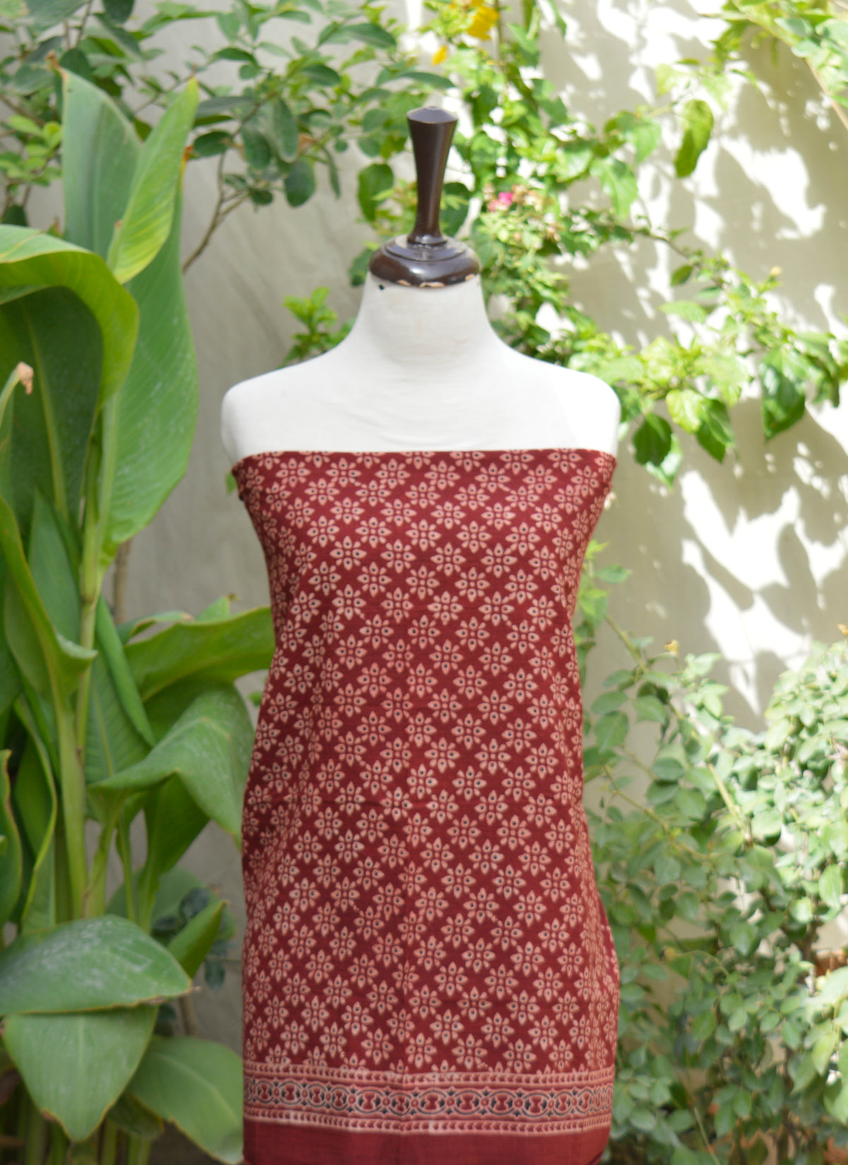 Elegant Ajrak Two-Piece Outfit with Floral Hand Block Prints – Perfect for Casual and Festive Occasions