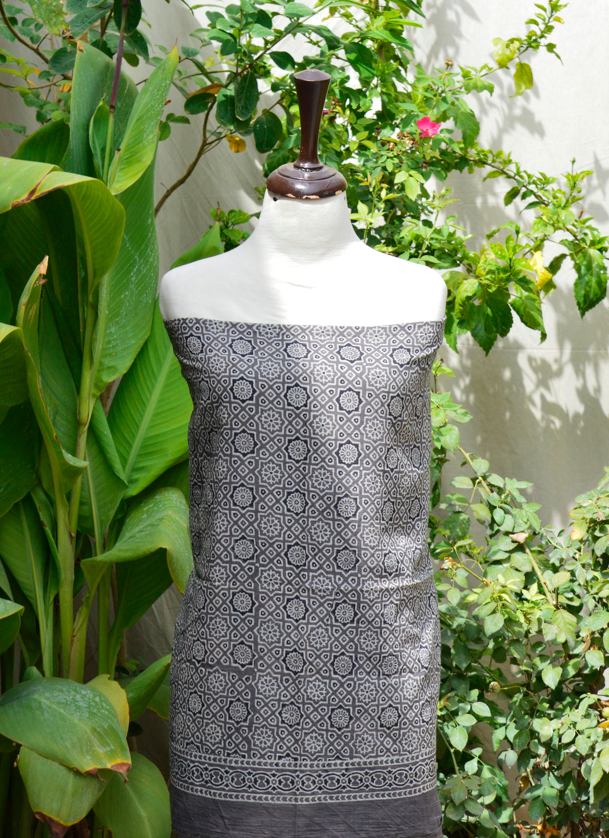 Premium lawn Ajrak two-piece – grey Moroccan motif shirt and dupatta