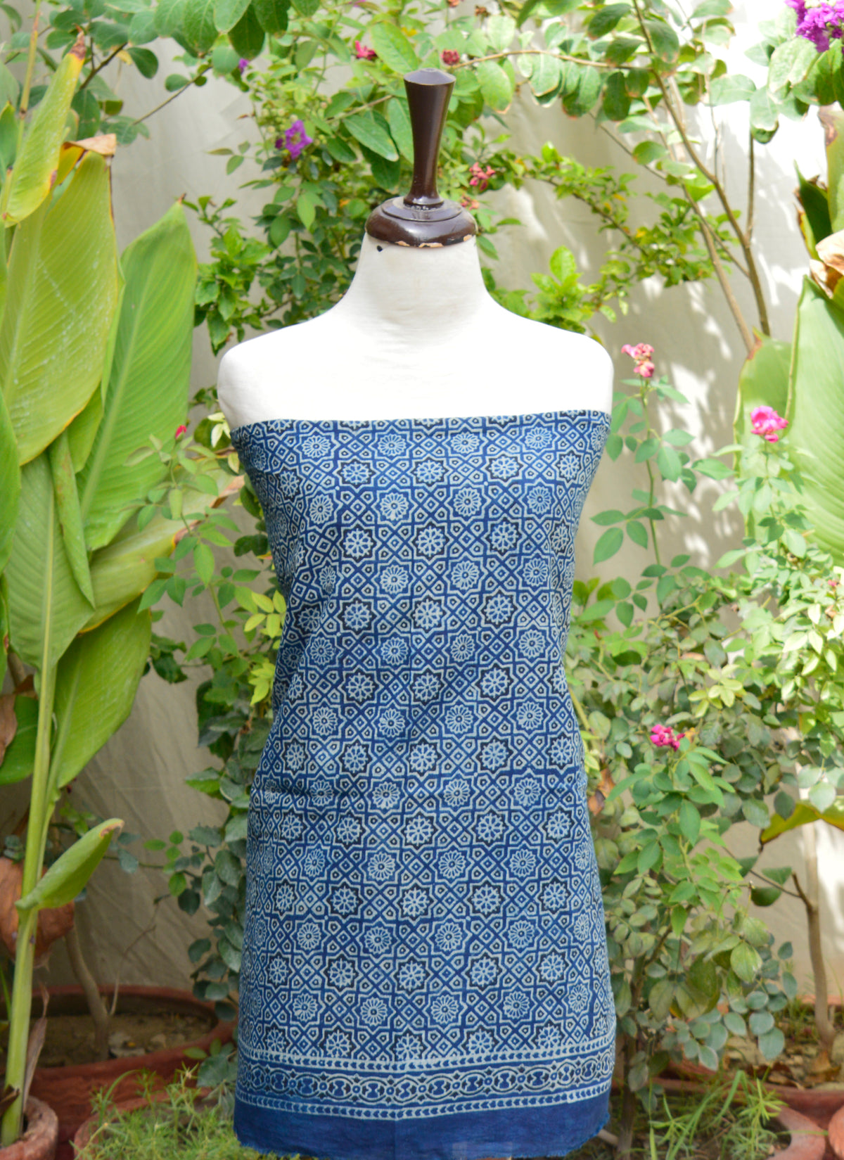Sindhi Ajrak Lawn Set – Moroccan Star Print in Deep Indigo Shade