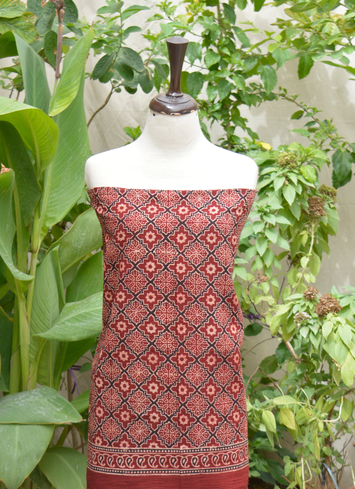 Sustainable hand block printed Ajrak shirt and dupatta set in Sindhi-style Kashigar motifs