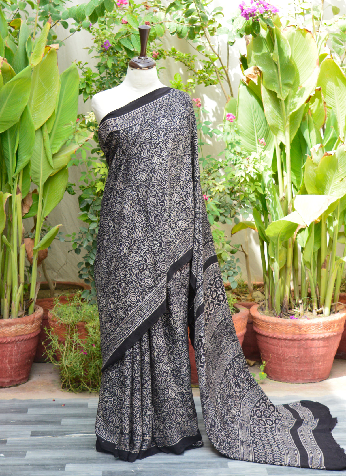 Ajrak Anbi Floral Black Saree – Hand Block Printed with Organic Dyes