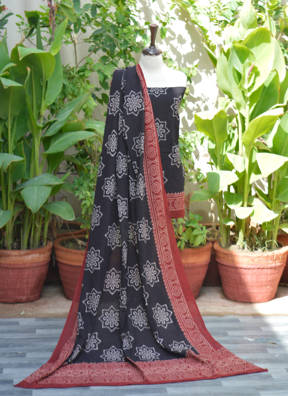 Ajrak Design Dress – black starry motif two-piece set, hand block printed using organic dye