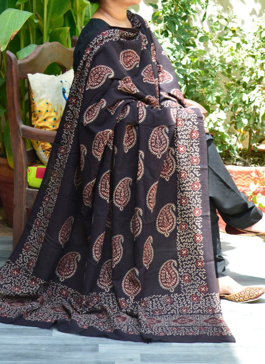 Ajrak Chadar Anbi Kakkar – Luxury Organic Dye Hand Block Printed Sindhi Ajrak Design Dress Chadar
