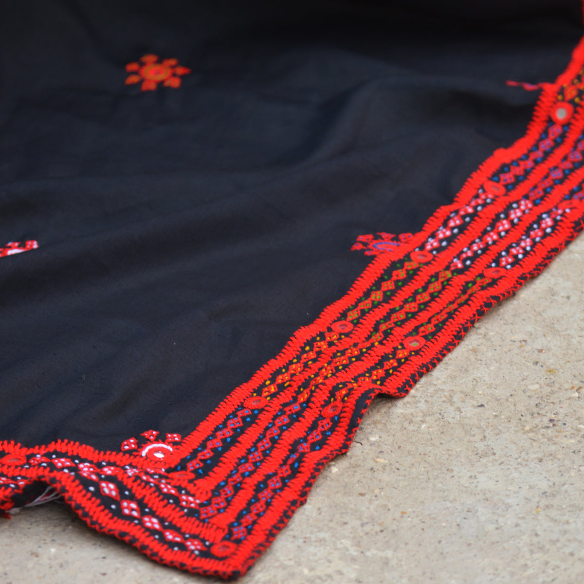 Multicolored Gajj Embroidered Black Chaadar 51.5 × 84.5 Inches – Traditional Handcrafted Swiss Lawn Shawl for Women by Sartiyoon