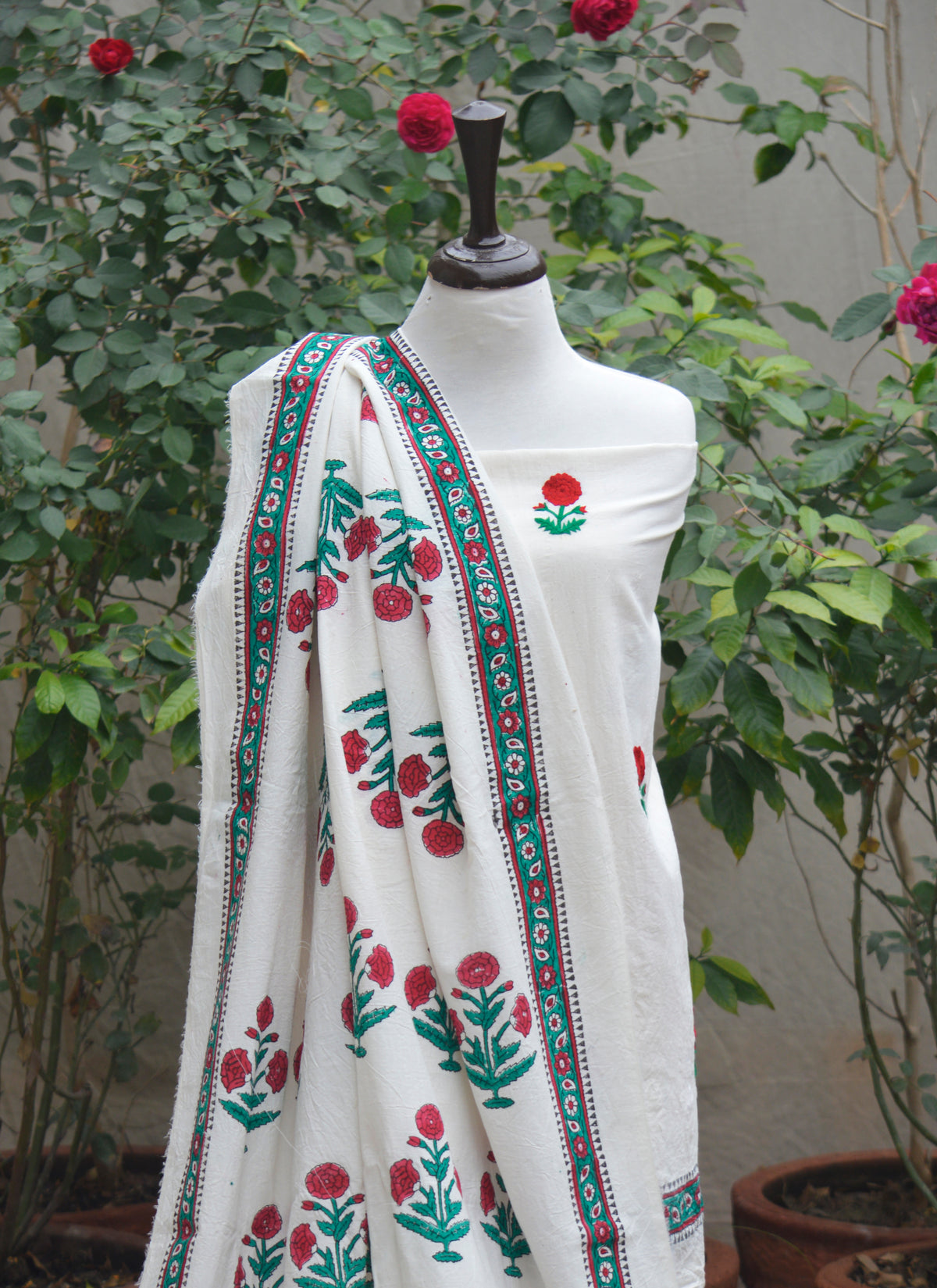Fully hand block printed cotton dupatta paired with embroidered unstitched shirt Pakistan