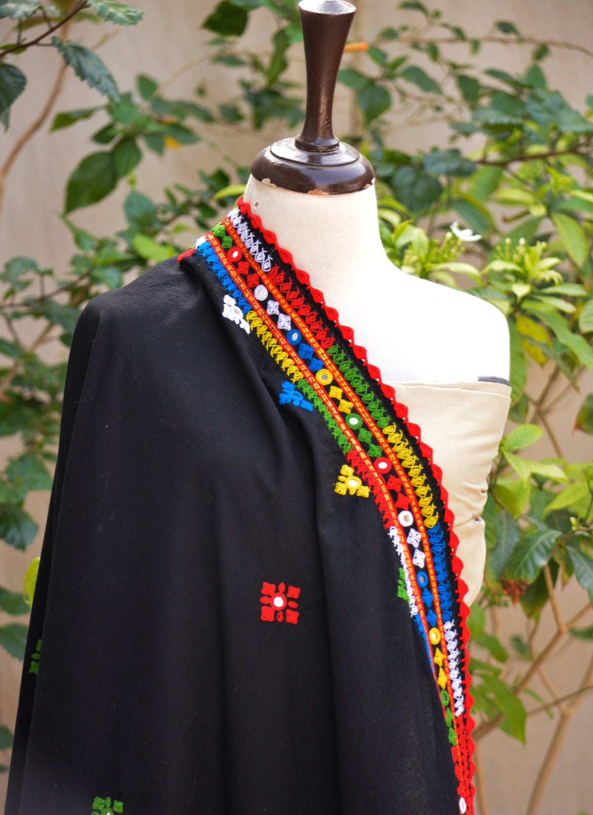 Traditional Sindhi mirror embroidery chadar handmade cultural shawl Pakistan