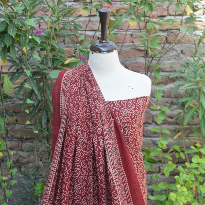 Ajrak Red Floral Bel, Sartiyoon, Ajrakh