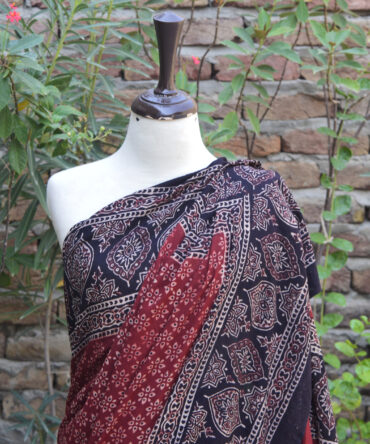 Natural Dye , Hand Block Print , Sartiyoon Saree Ajrak